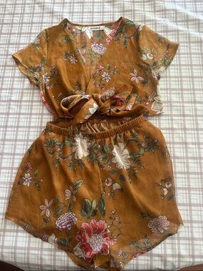 Revery Floral Tie-Front Short Set in Mustard
